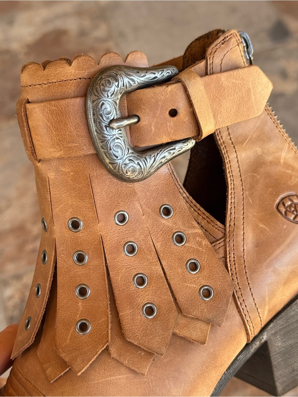 Ariat Hadley Leather Western Ankle Boots - Size 7.5 - Picture 2 of 10